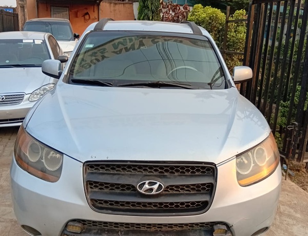 Distress Sale Hyundai Santa Fe 2008 for Sale In Lagos