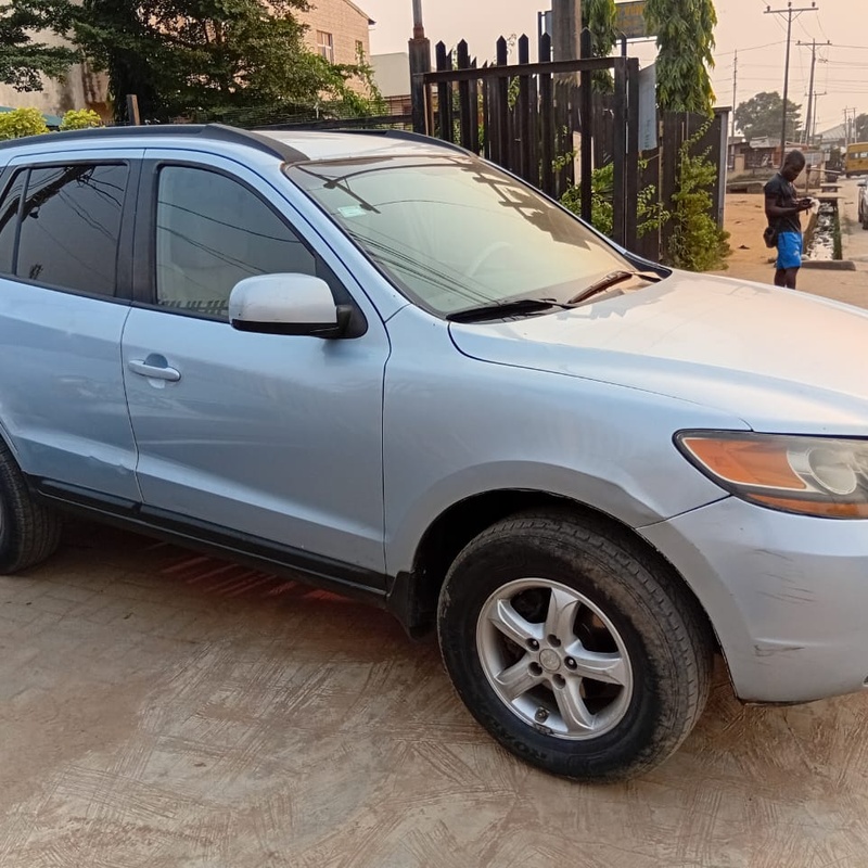 Distress Sale Hyundai Santa Fe 2008 for Sale In Lagos image