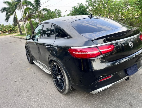 Distress sale Registered Mercedes Benz GLE AMG 43 2017 In Uyo
