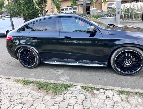 Distress sale Registered Mercedes Benz GLE AMG 43 2017 In Uyo