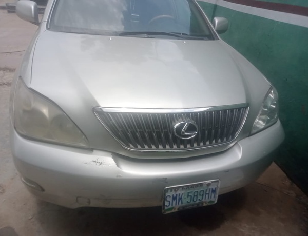 DISTRESS TOKS GRADE 2005 RX 330 AVAILABLE NOW IN EJIGBO LAGOS