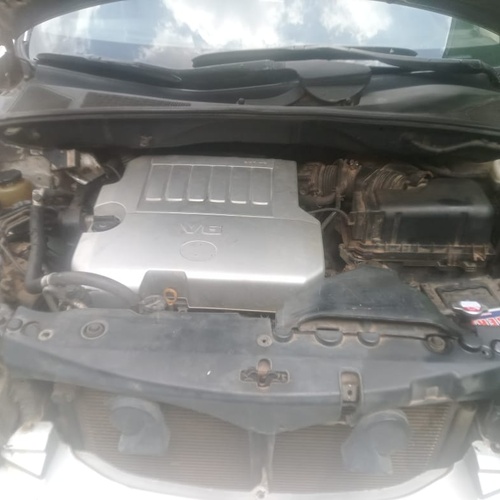 DISTRESS TOKS GRADE 2005 RX 330 AVAILABLE NOW IN EJIGBO LAGOS