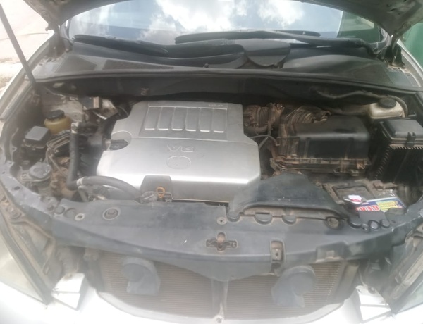 DISTRESS TOKS GRADE 2005 RX 330 AVAILABLE NOW IN EJIGBO LAGOS