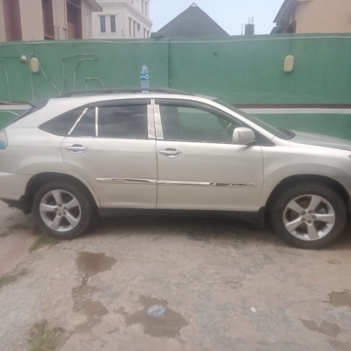DISTRESS TOKS GRADE 2005 RX 330 AVAILABLE NOW IN EJIGBO LAGOS