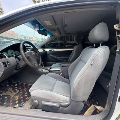 EXTREMELY NEATLY USED  2004 TOYOTA SOLARA