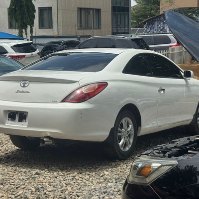 EXTREMELY NEATLY USED  2004 TOYOTA SOLARA