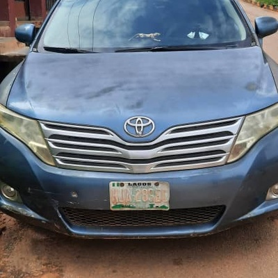 First body 2012  Toyota Venza In Onitsha