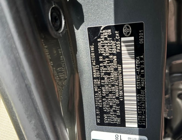 Firstbody 2014 Model Toyota Avalon XLE Full Option for  Sale In Abuja