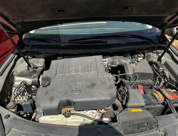 Firstbody 2014 Model Toyota Avalon XLE Full Option for  Sale In Abuja