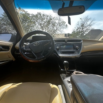 Firstbody 2014 Model Toyota Avalon XLE Full Option for  Sale In Abuja