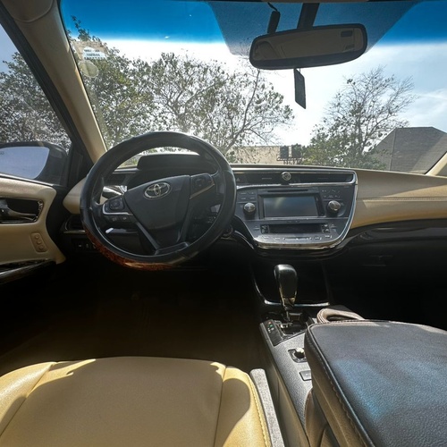 Firstbody 2014 Model Toyota Avalon XLE Full Option for  Sale In Abuja