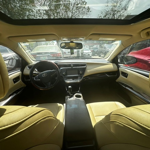 Firstbody 2014 Model Toyota Avalon XLE Full Option for  Sale In Abuja