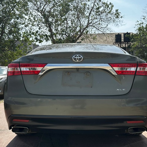 Firstbody 2014 Model Toyota Avalon XLE Full Option for  Sale In Abuja