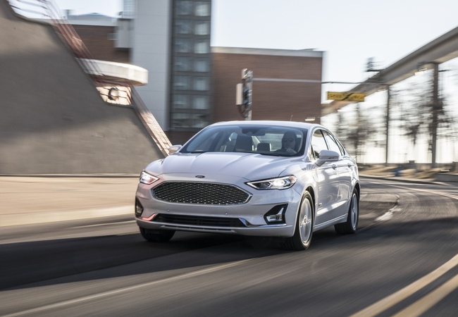 Ford Fusion image 3