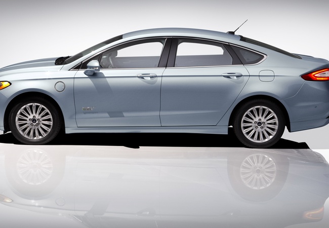 Ford Fusion hybrid image 4