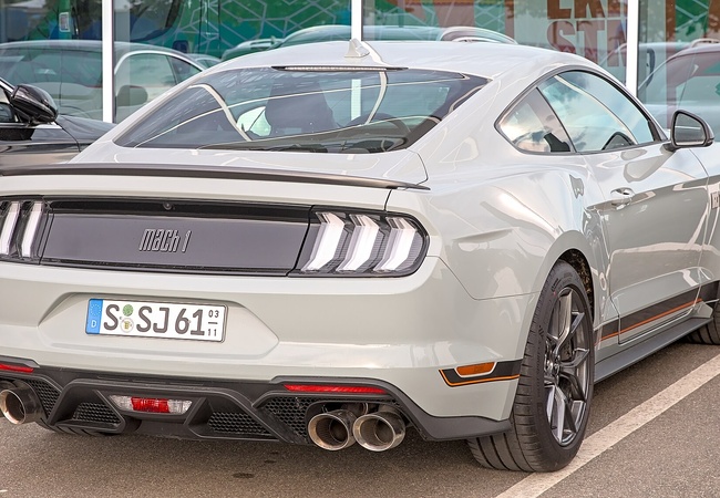 Ford Mustang image 3