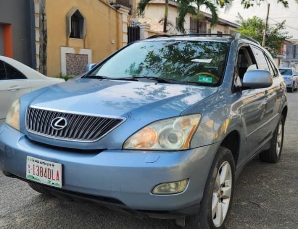 Foreign Used 2005 Lexus RX330 for Sale In Lagos