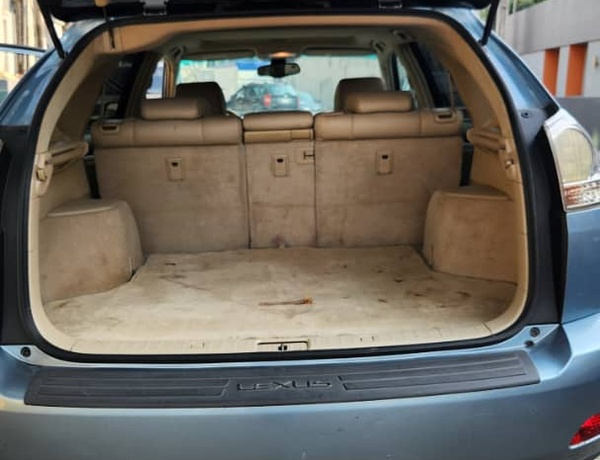 Foreign Used 2005 Lexus RX330 for Sale In Lagos