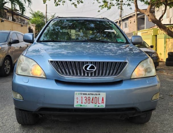 Foreign Used 2005 Lexus RX330 for Sale In Lagos