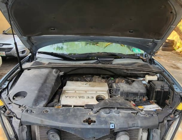 Foreign Used 2005 Lexus RX330 for Sale In Lagos