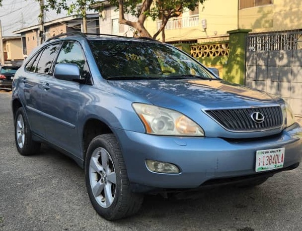 Foreign Used 2005 Lexus RX330 for Sale In Lagos