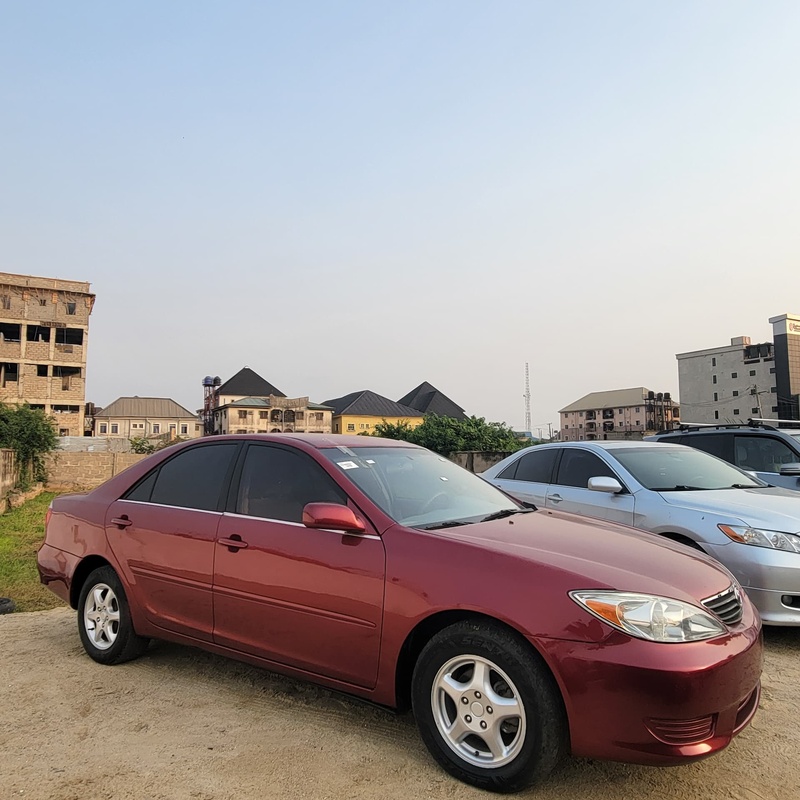 Foreign used 2005 Toyota Camry image