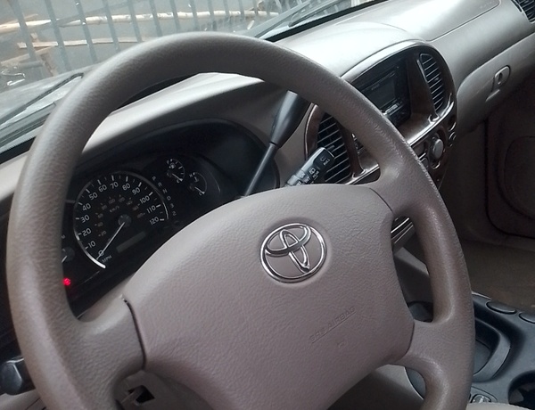 Foreign Used 2005 Toyota Sequoia for Sale In Lagos