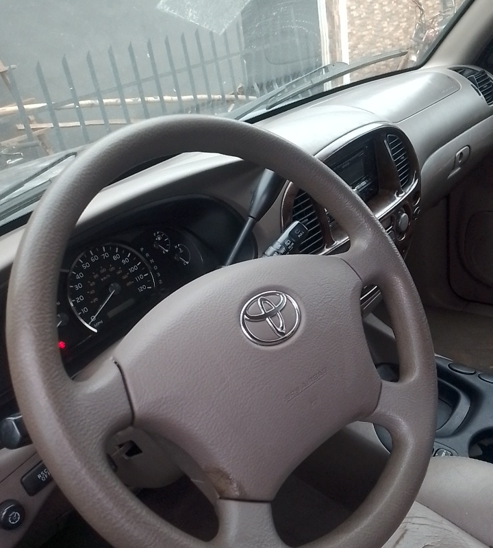 Foreign Used 2005 Toyota Sequoia for Sale In Lagos image