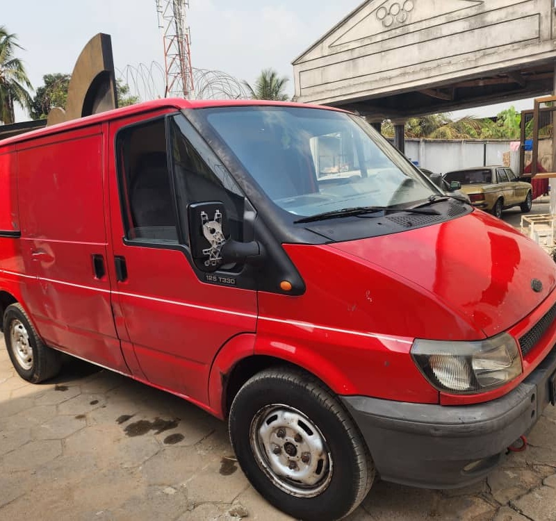 Local Used 2006 Ford Transit bus (cargo van) image