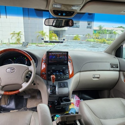 Foreign Used 2006 Toyota Sienna For sale In Lekki