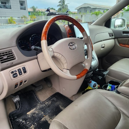 Foreign Used 2006 Toyota Sienna For sale In Lekki