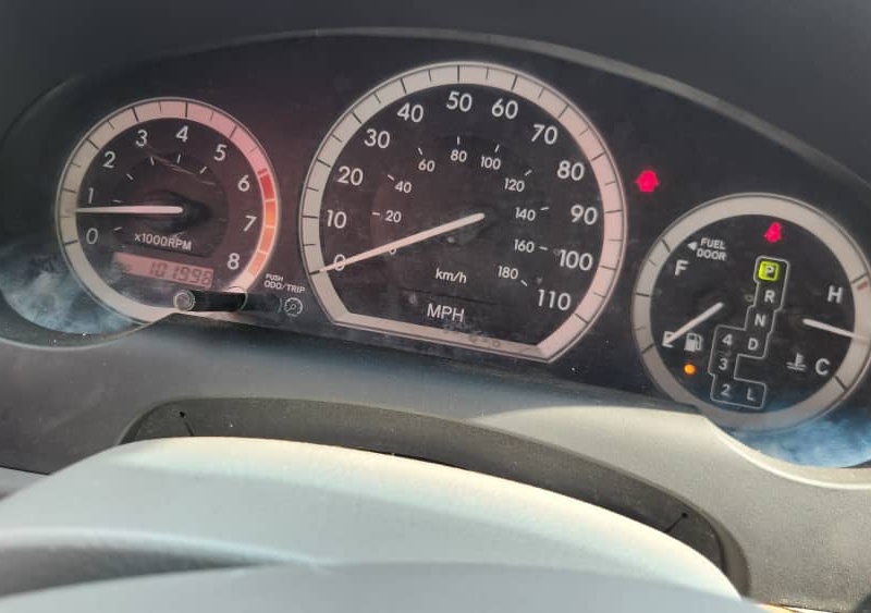 Foreign Used 2006 Toyota Sienna XLE In Lagos image