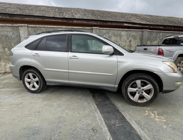 Foreign Used 2007 Lexus RX350 for Sale In Lekki Lagos