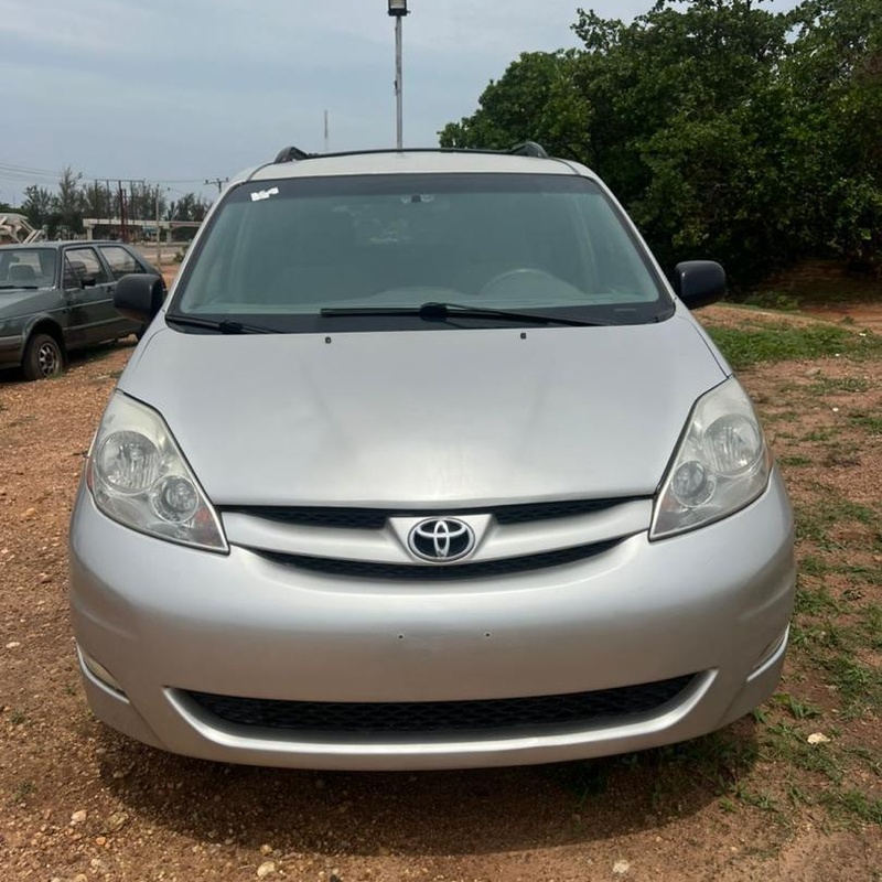 FOREIGN USED 2008 TOYOTA SIENNA LE FOR SALE image