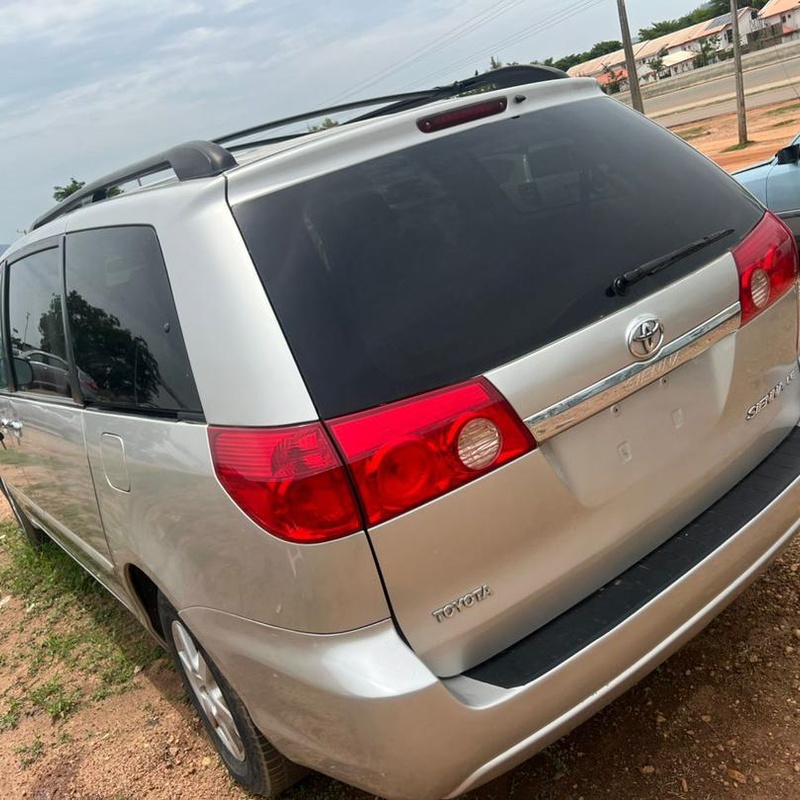 FOREIGN USED 2008 TOYOTA SIENNA LE FOR SALE image