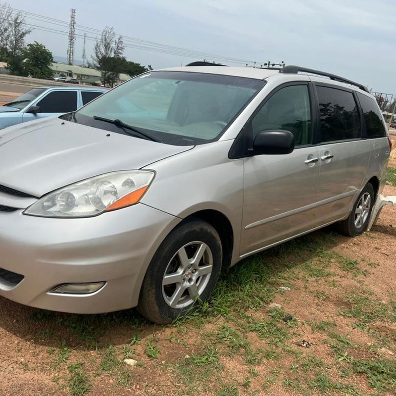 FOREIGN USED 2008 TOYOTA SIENNA LE FOR SALE image