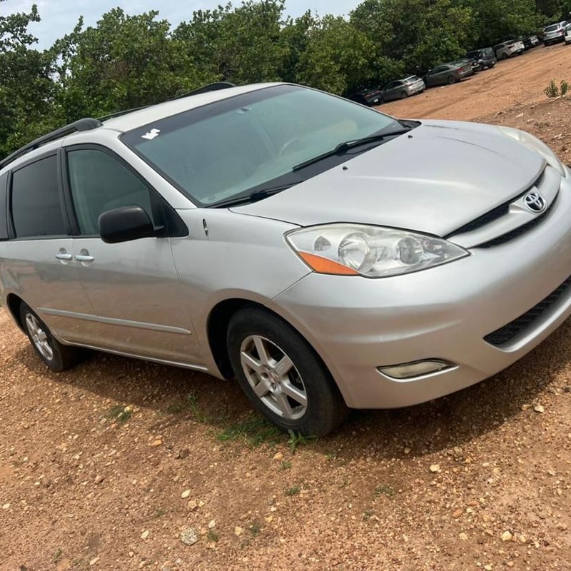 FOREIGN USED 2008 TOYOTA SIENNA LE FOR SALE image