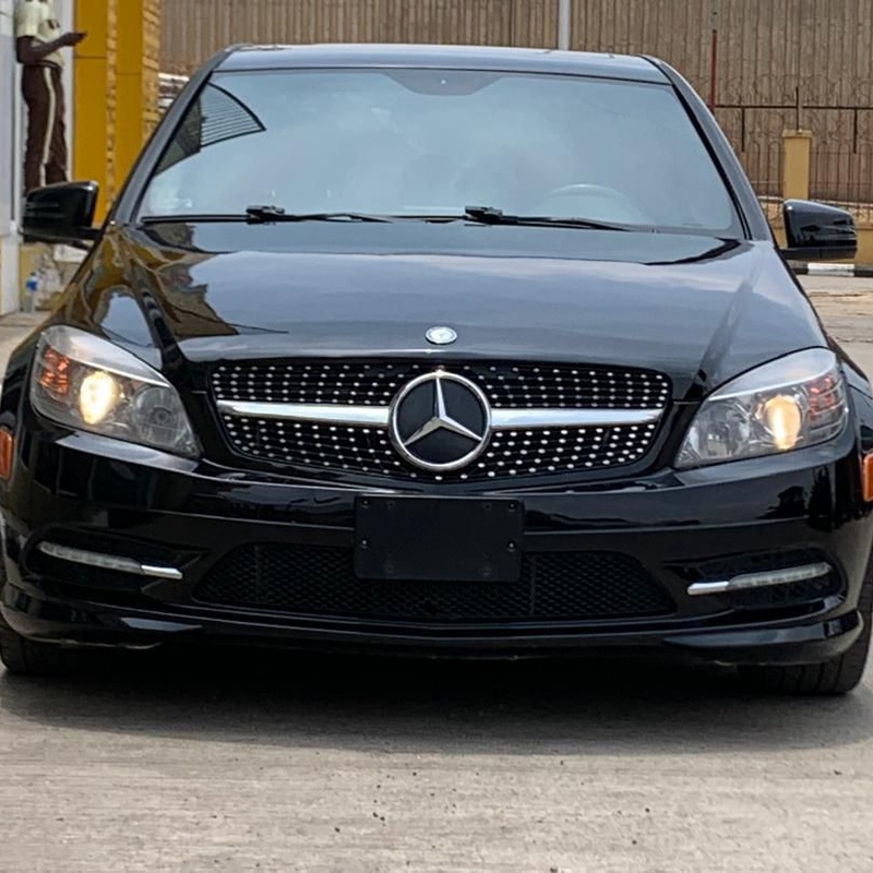 FOREIGN USED 2011 MERCEDES BENZ C300 FOR SALE image