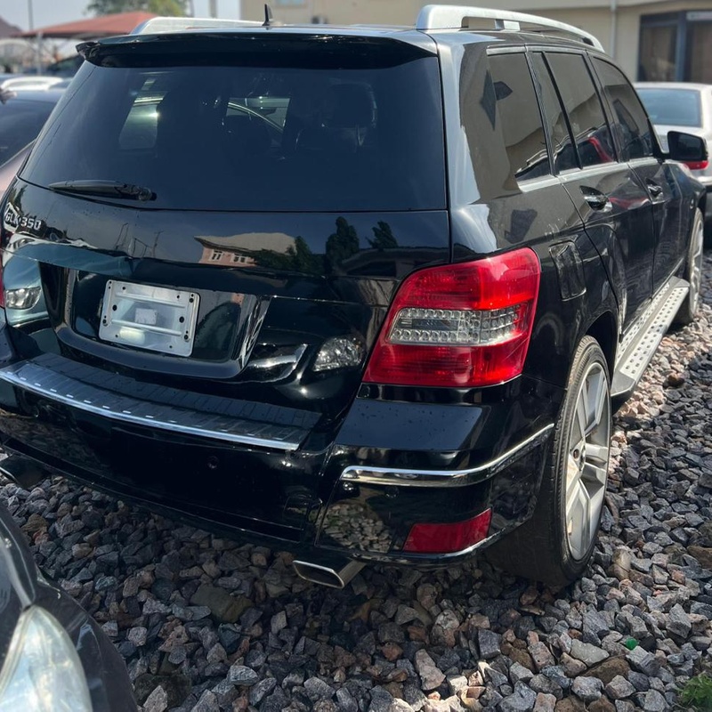 FOREIGN USED 2011 MERCEDES BENZ GLK350 FOR SALE image