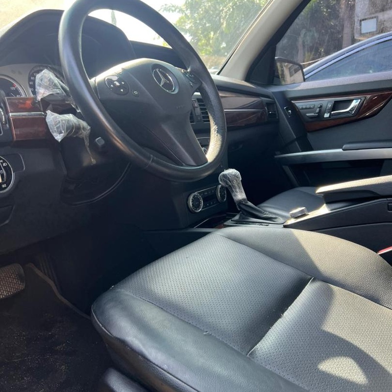 FOREIGN USED 2011 MERCEDES BENZ GLK350 FOR SALE image