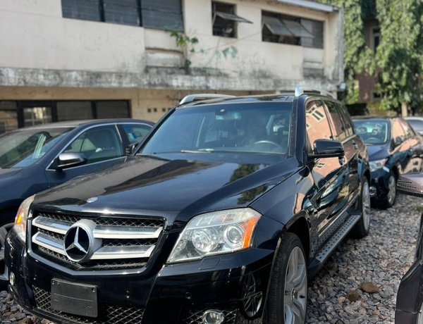 FOREIGN USED 2011 MERCEDES BENZ GLK350 FOR SALE