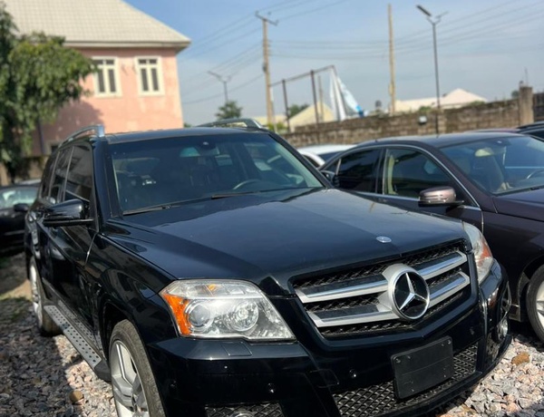 FOREIGN USED 2011 MERCEDES BENZ GLK350 FOR SALE