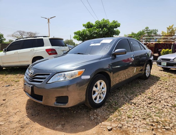 FOREIGN USED 2011 TOYOTA CAMRY LE FOR SALE