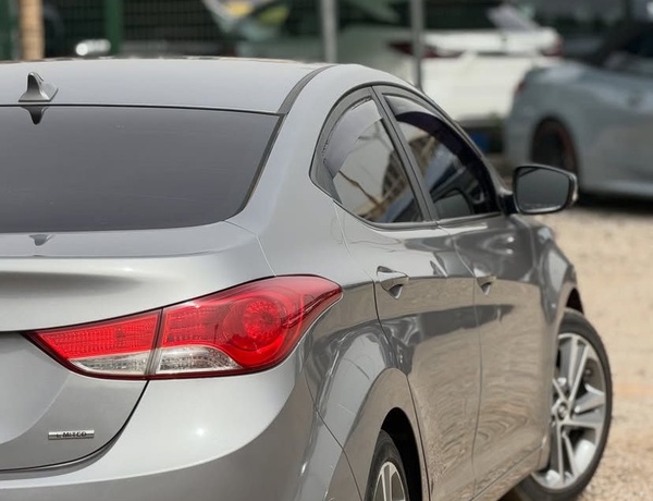 FOREIGN USED 2012 HYUNDAI ELANTRA FOR SALE IN ABUJA