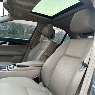 FOREIGN USED 2012 MERCEDES BENZ C300 FOR SALE IN ABUJA