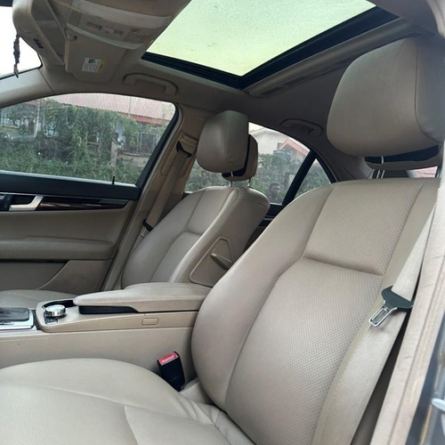 FOREIGN USED 2012 MERCEDES BENZ C300 FOR SALE IN ABUJA