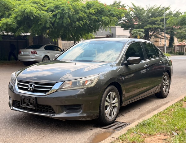 FOREIGN USED 2013 HONDA ACCORD IN ABUJA