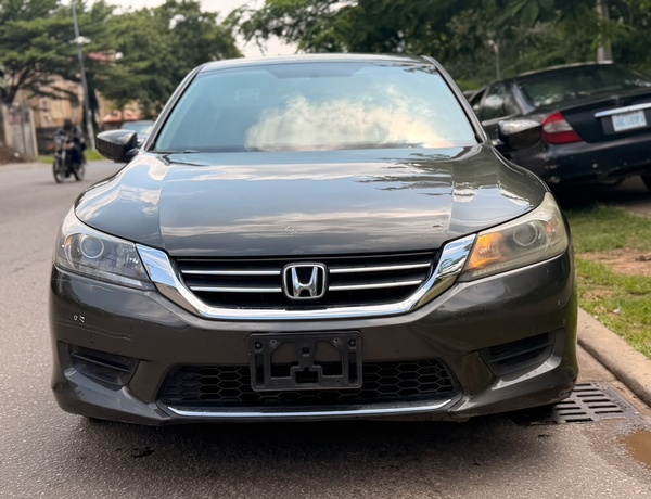 FOREIGN USED 2013 HONDA ACCORD IN ABUJA