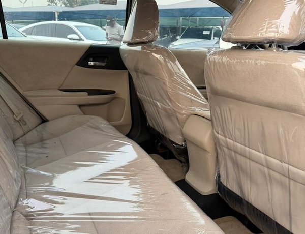 FOREIGN USED   2013 HONDA ACCORD FOR SALE IN ABUJA