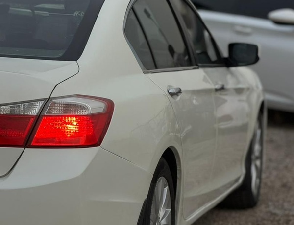 FOREIGN USED   2013 HONDA ACCORD FOR SALE IN ABUJA